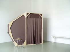 Özgür Atlagan, Wardrobe