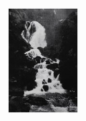 Julie van der Vaart, Untitled - Waterfall
