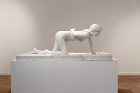 Thom Puckey, Isabelle Schiltz as crawling figure