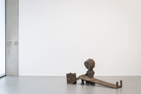 Sven 't Jolle, Universal war / grandmother and child