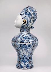 Boris van Berkum, Kabra Blauw lidded vase - decoration Diamond