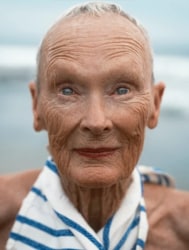 Pieter Henket, De ogen van Marianne, from the series Live in Hotels and Dress in Towels