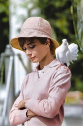 Terry O'Neill, Audrey Hepburn on Set
