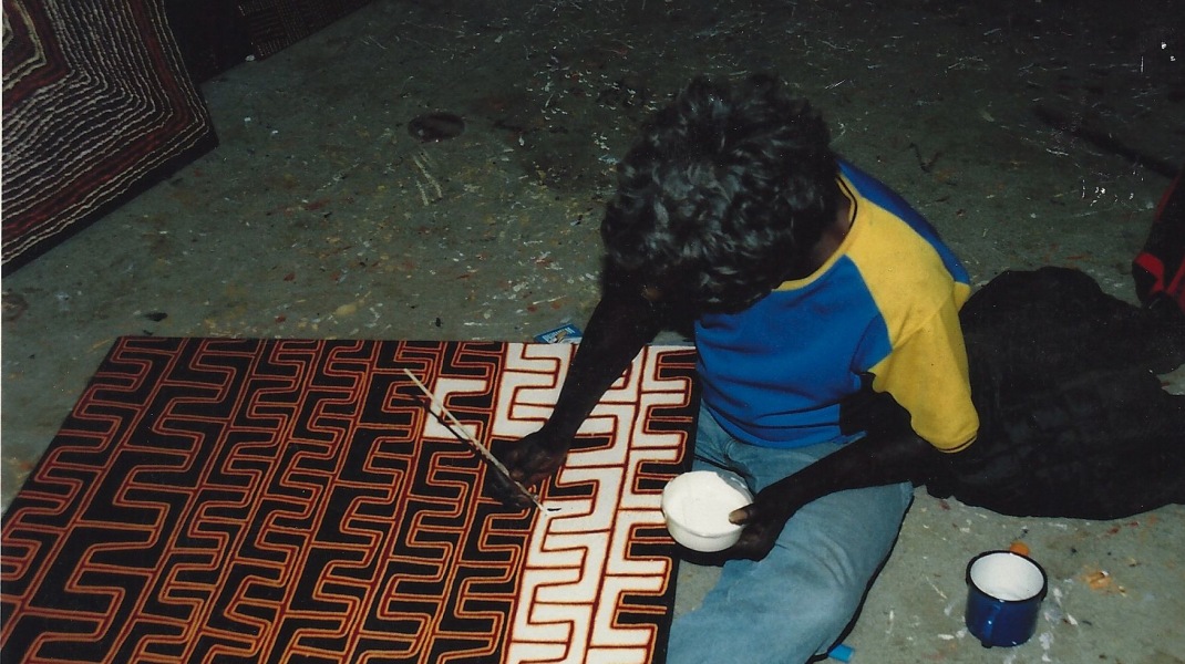 Ray James Tjangala, Ray James Tjangala aan het werk