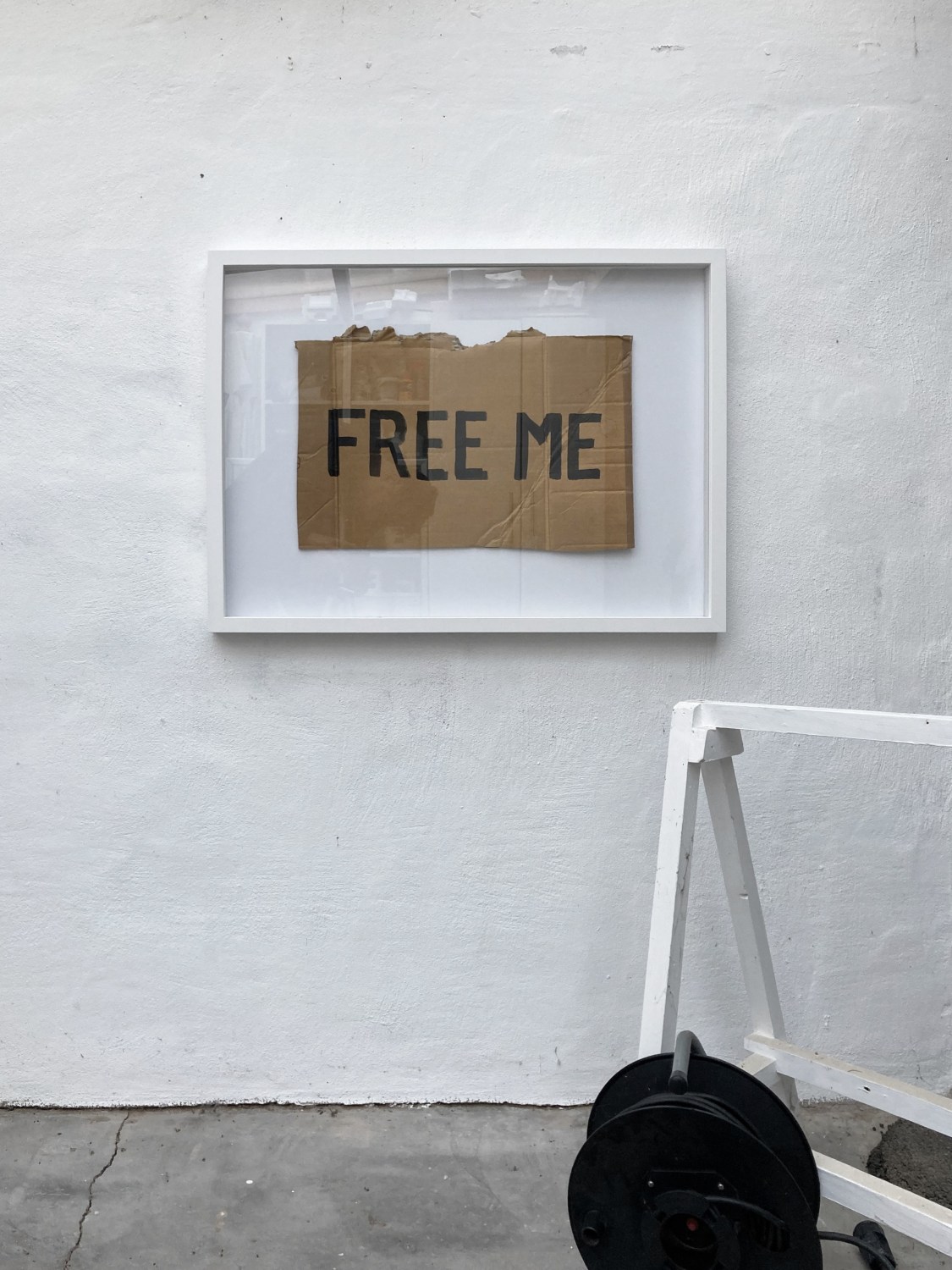 free me Peter De Meyer Gallery Viewer
