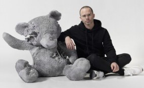 Daniel Arsham, Galerie Ron Mandos