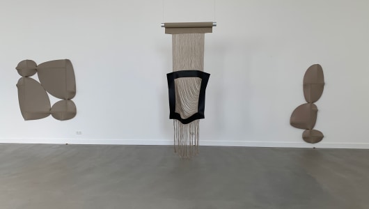 Cut and Broken, Jan Maarten Voskuil, Lily de Bont, 