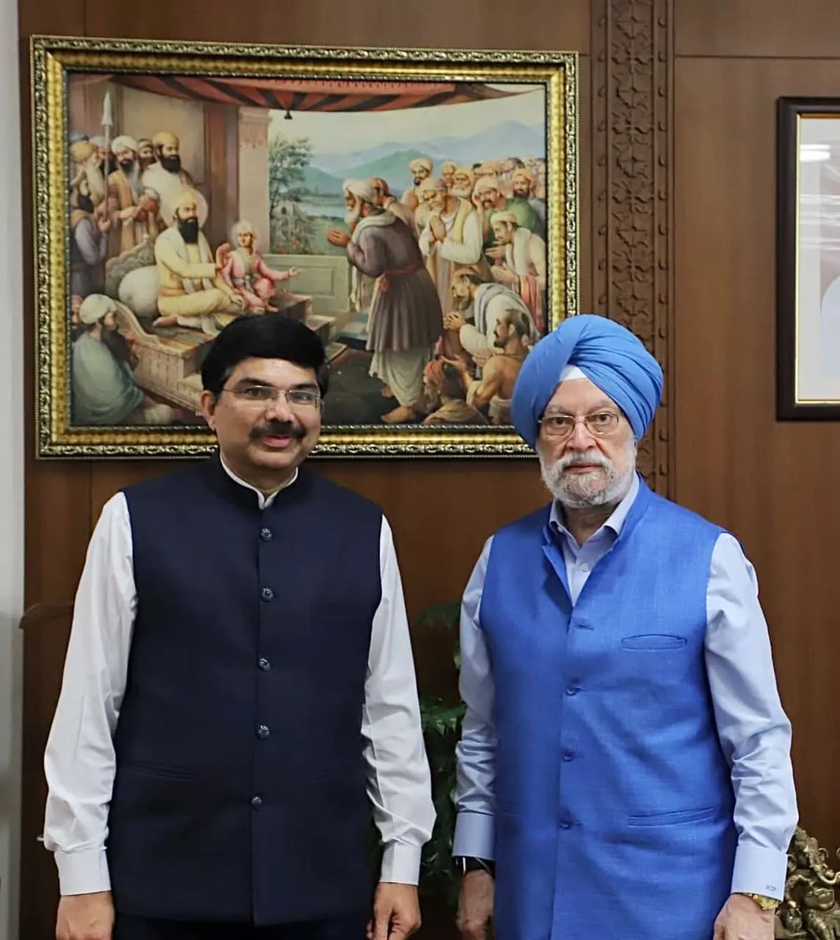 Hardeep Singh Puri discusses India Qatar energy partnership