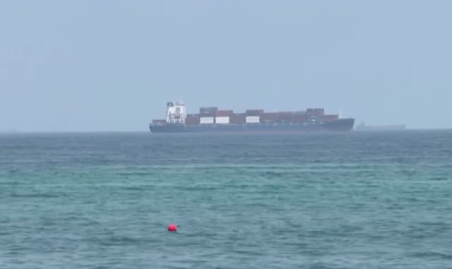 UAE Suspends Trade and Financial Transactions with Iran - NationPath Image