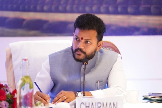 Civil Aviation Minister Pushes for Hassle-Free NOC Process to Boost Ease of Doing Business - NationPath Image