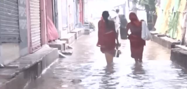 Bihar Flood Crisis: Ganga Crosses Highest Flood Level in Patna, Over 10 Lakh Affected - NationPath Image