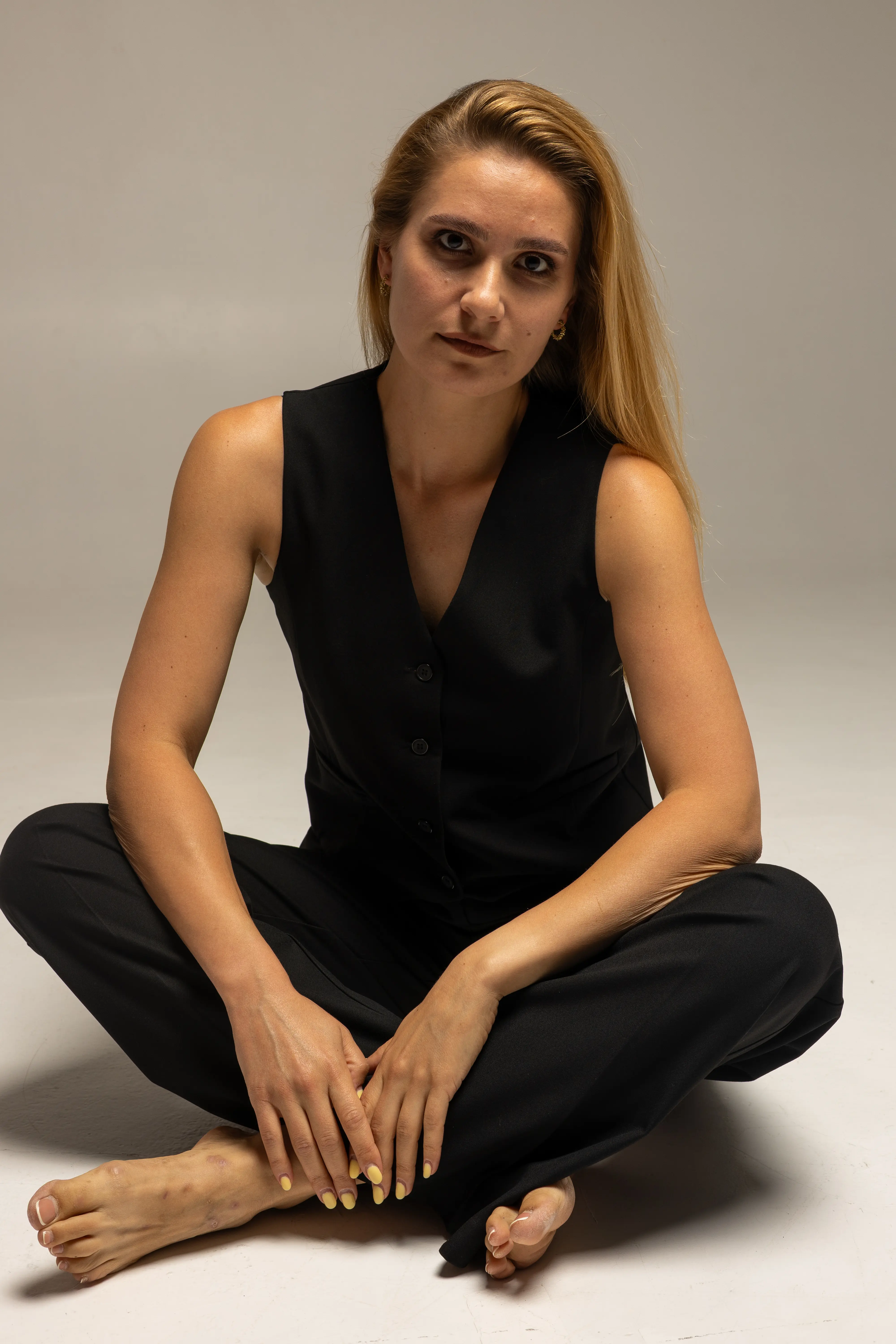 Olesia Herashchenko black and white portrait