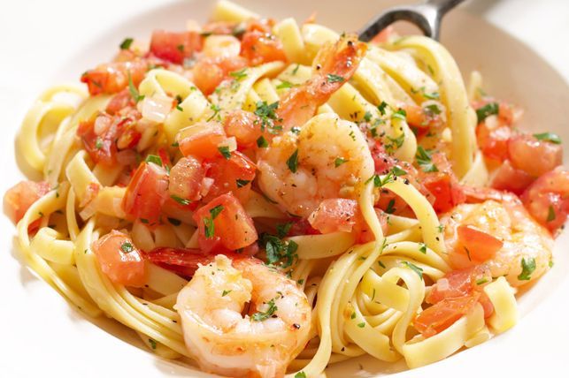 Fettuccine with prawn sauce