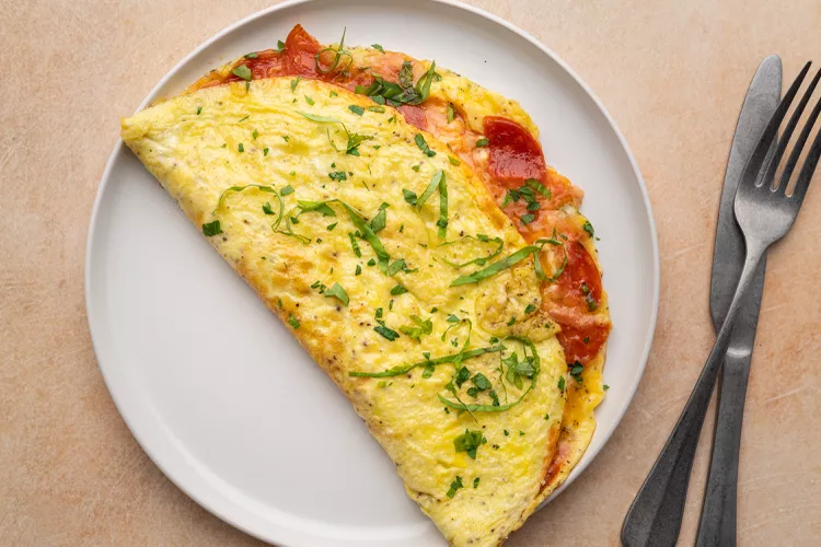 Pepperoni Pizza Omelets