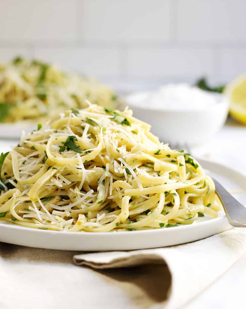 Basic Aglio e Olio — Oil and Garlic Sauce (a 5-minute sauce)