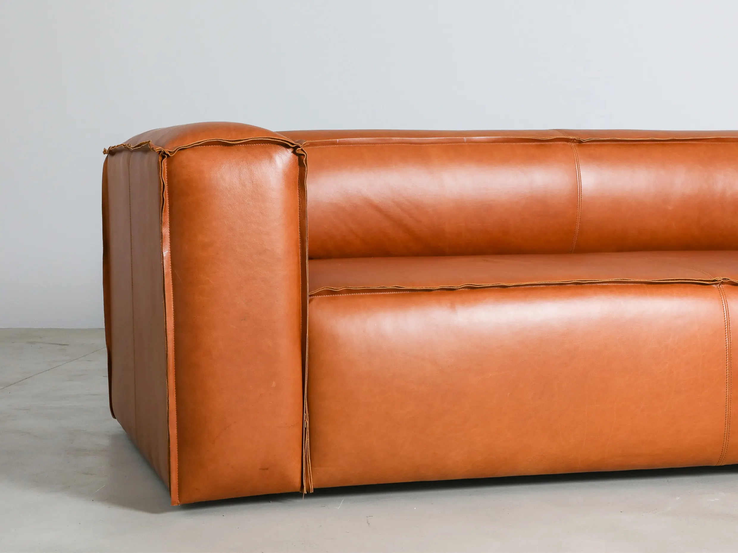 Las Palmas Leather 3