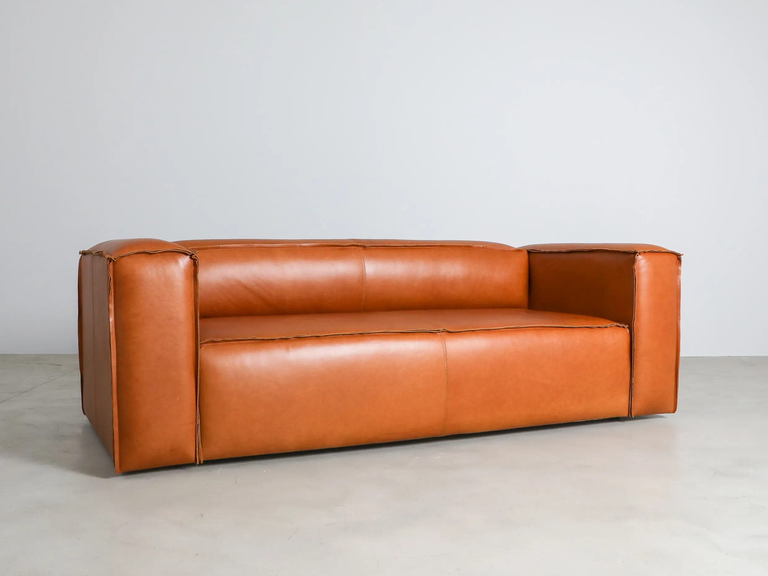 Las Palmas Leather 1