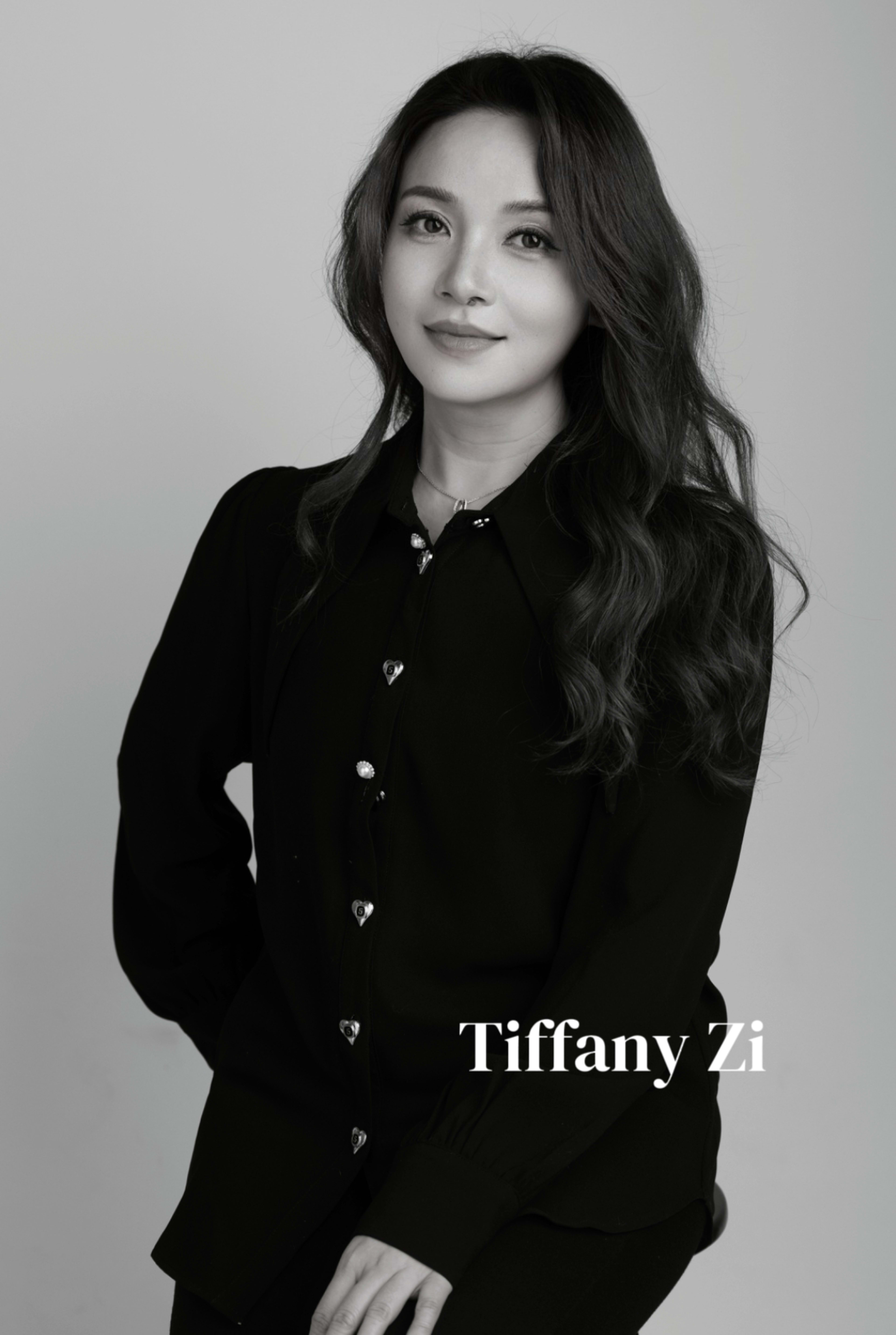 Zizi — Senior Makeup Artist