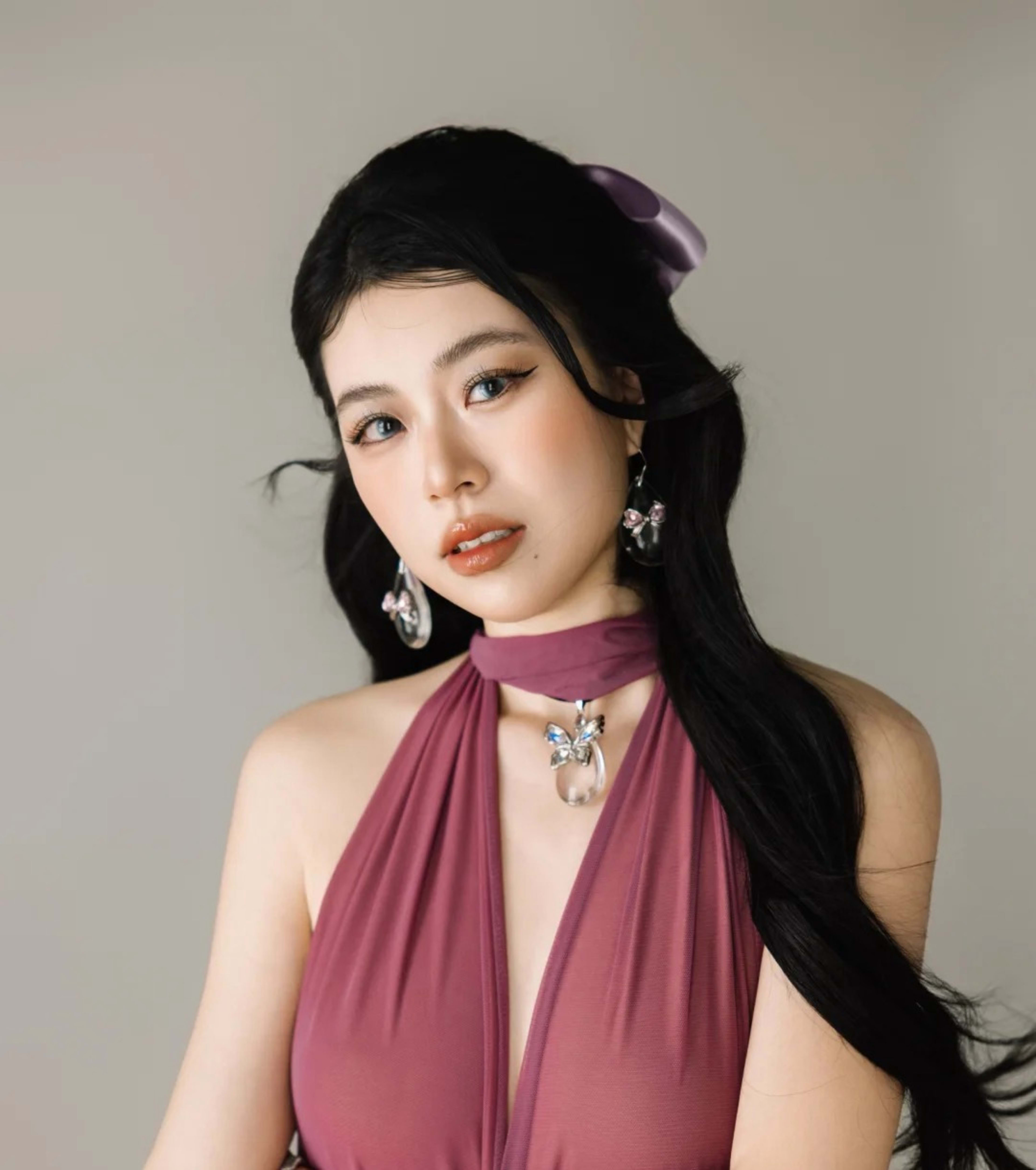 Cool new-Chinese style makeup