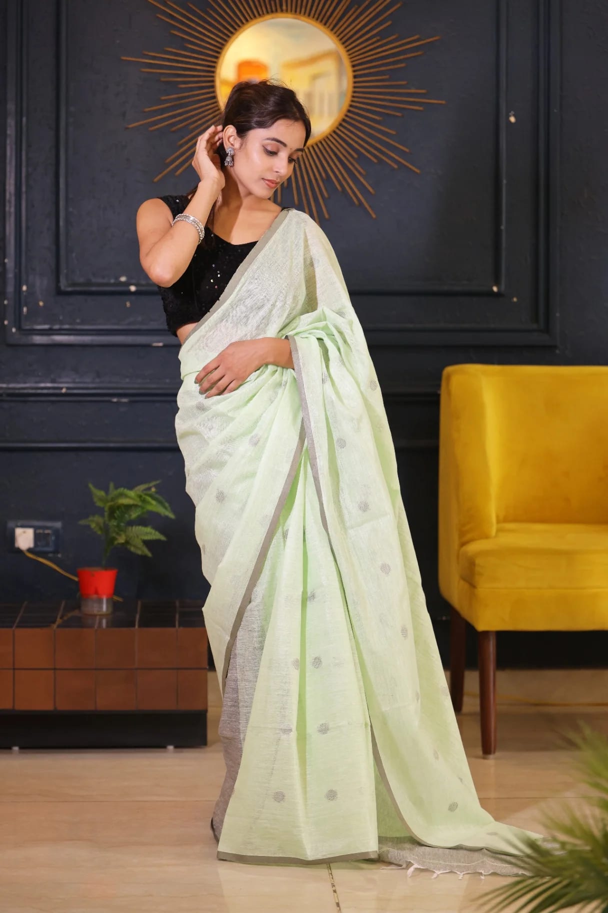 Mint Green Pure Linen Handloom Saree - Image 1