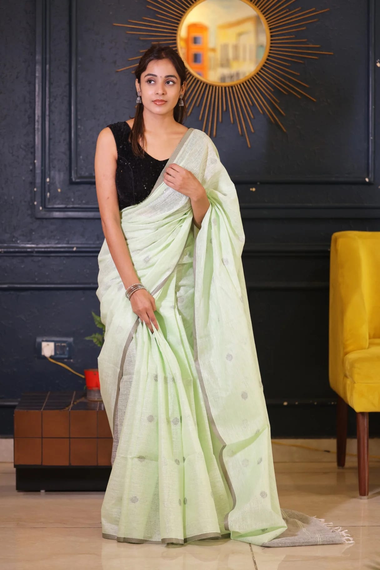 Mint Green Pure Linen Handloom Saree - Image 3