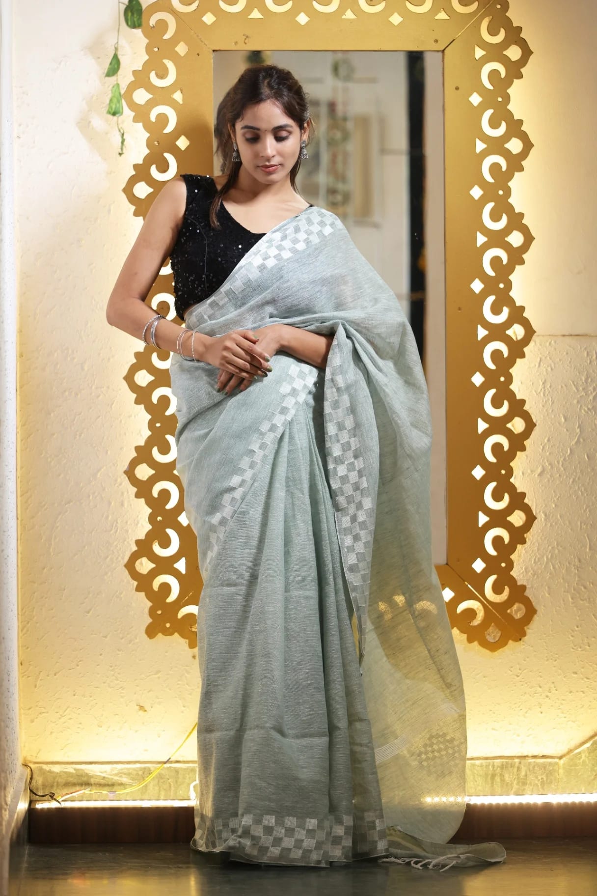 Sea Green Premium Linen Saree with Woven Check Border - Image 3