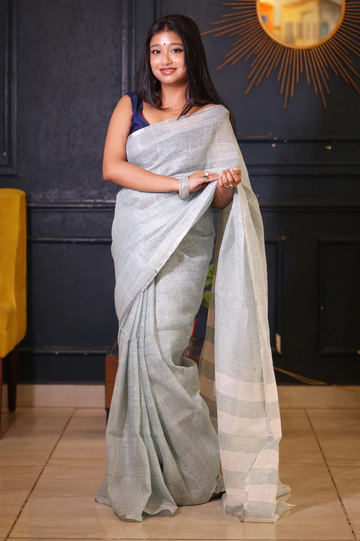 Sage Green Premium Pure Linen Handloom Saree - Image 2