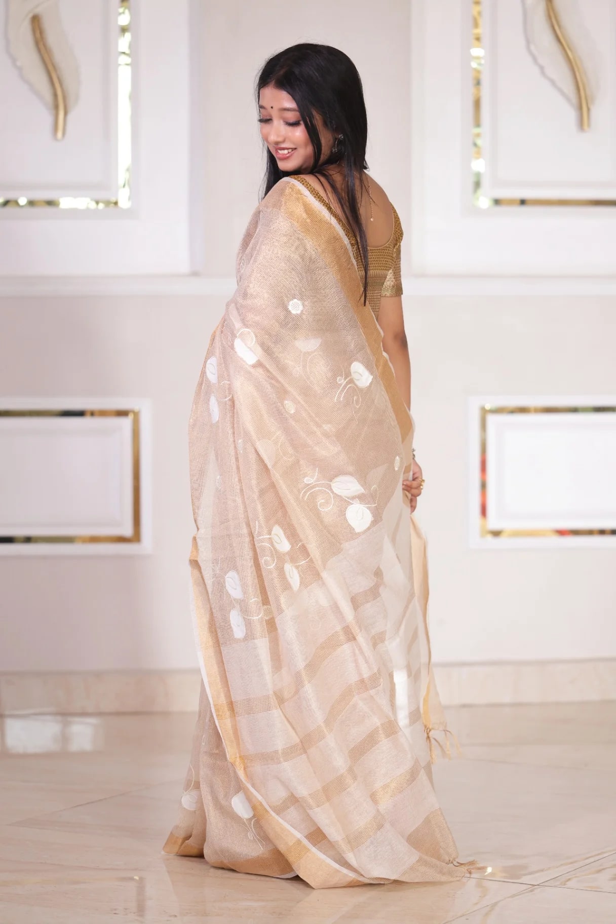  Applique Tissue Linen Saree - Image 3