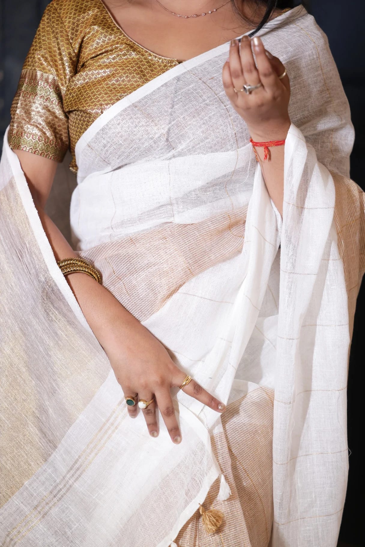 Golden Veil Premium Pure Linen Saree - Image 5
