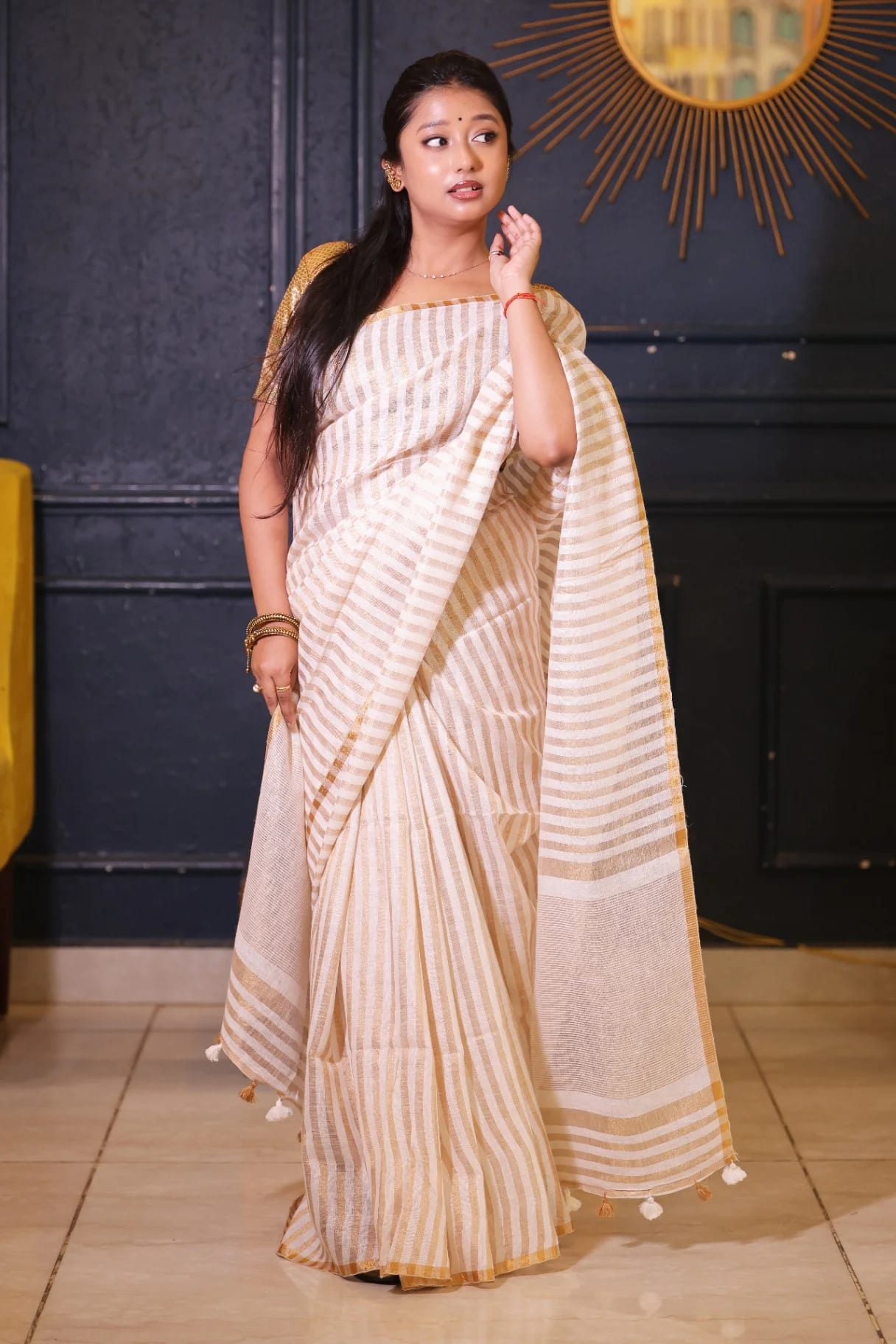 Premium Pure Linen Golden Stripe Saree - Image 4