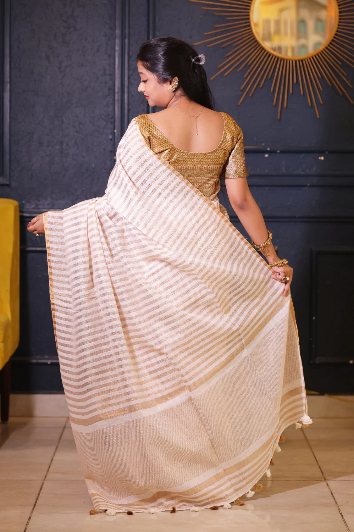 Premium Pure Linen Golden Stripe Saree - Image 2