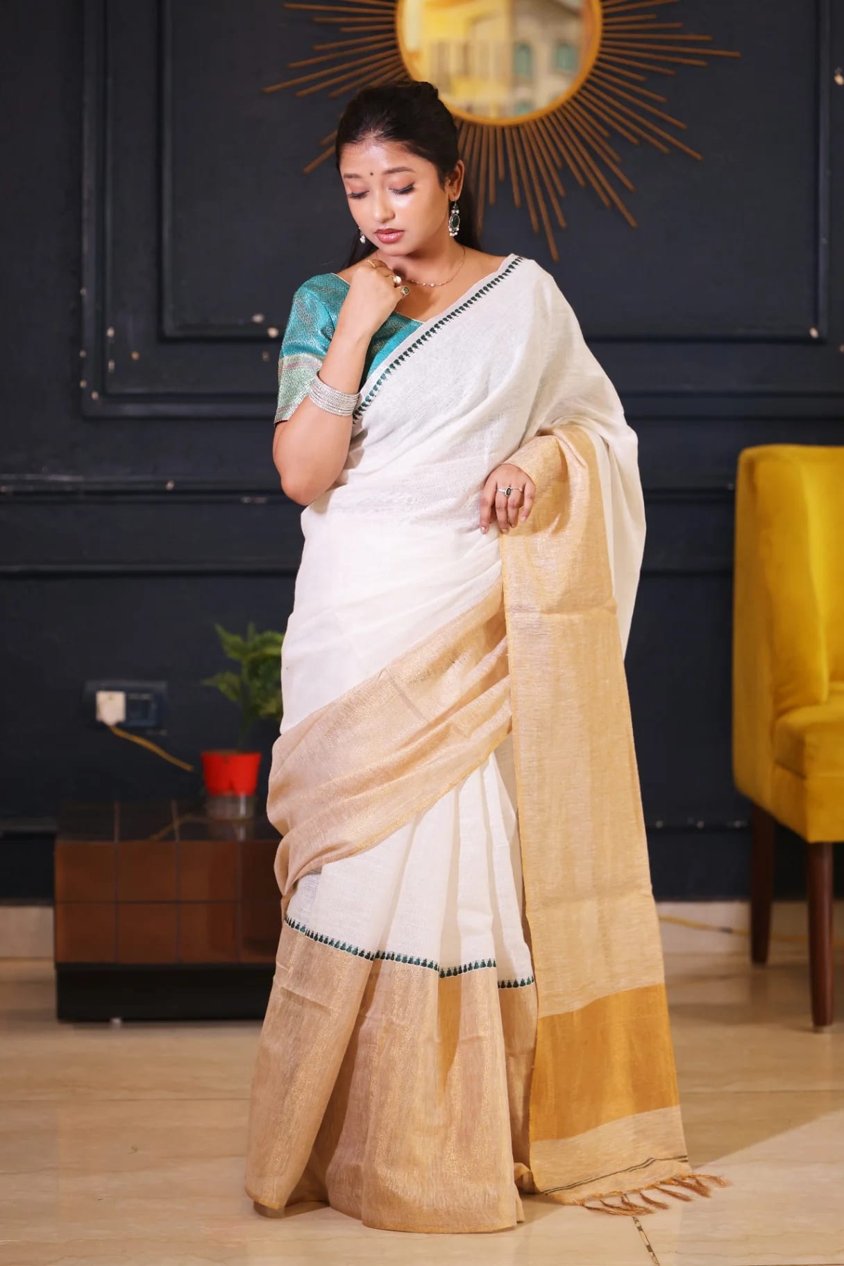 Premium Pure Linen Saree with Golden Zari & Green Temple - Image 3