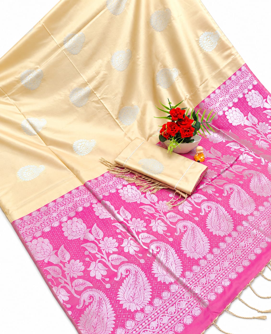 Border less soft silk sarees