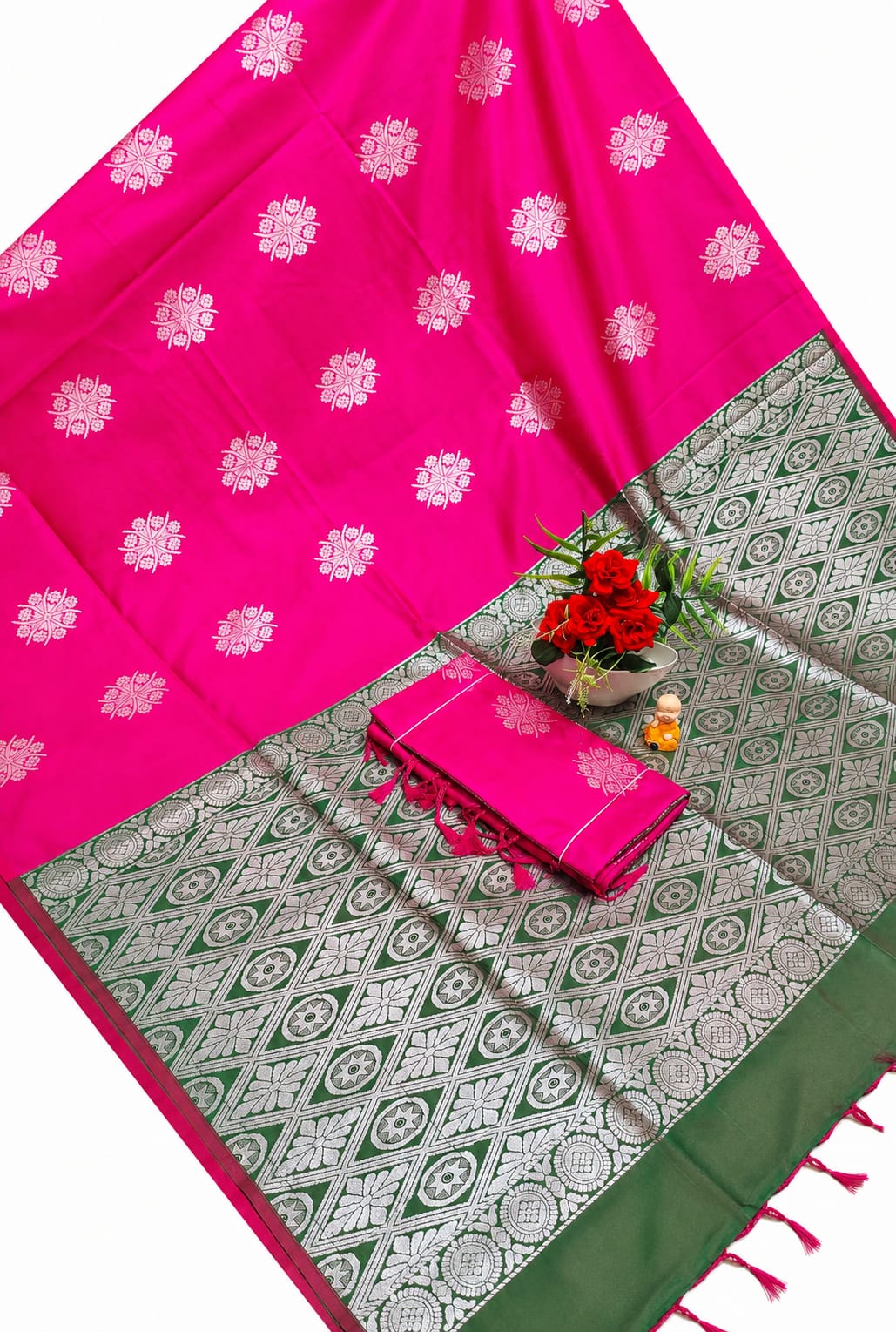 Border less soft silk sarees