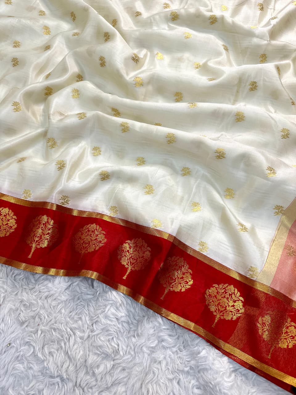 Banarasi White and Red Border Unique Semi Katan Soft Silk Sarees