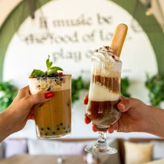 Shakespeare Coffee & Bistro (Lara)