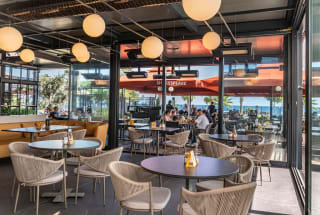 Shakespeare Coffee & Bistro (Liman)