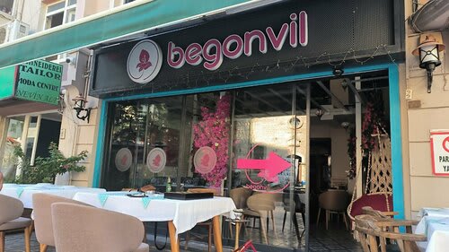 Begonvil Kaleiçi