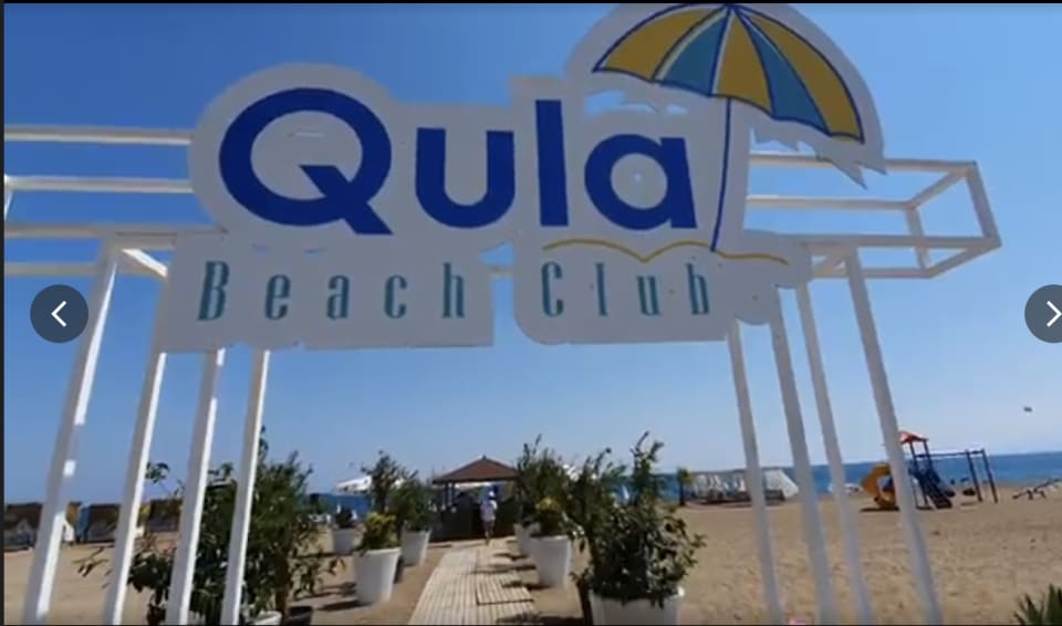 Qula Beach & Restaurant & Bistro