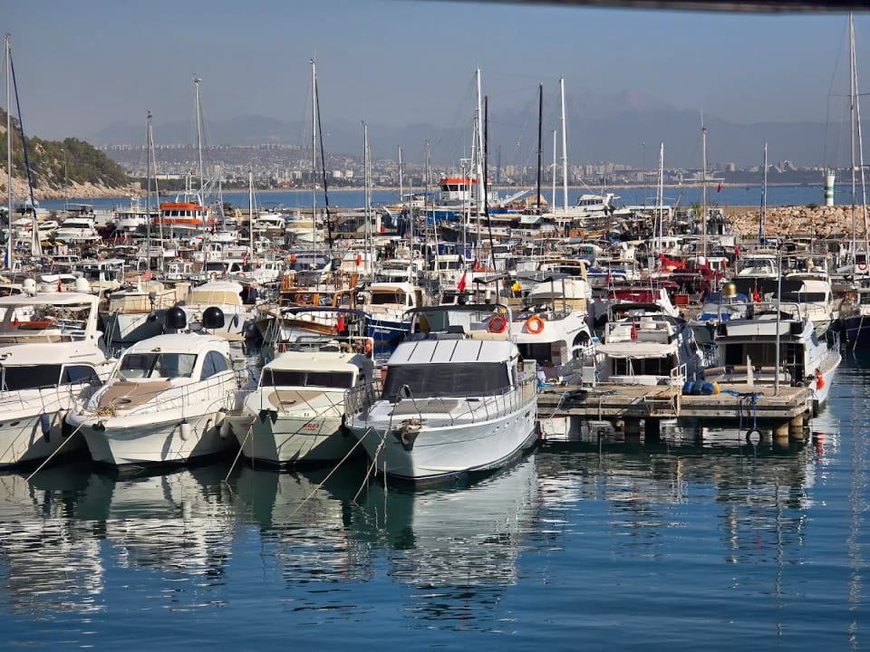 Antalya Yeni Liman (Balıkçı Barınağı)