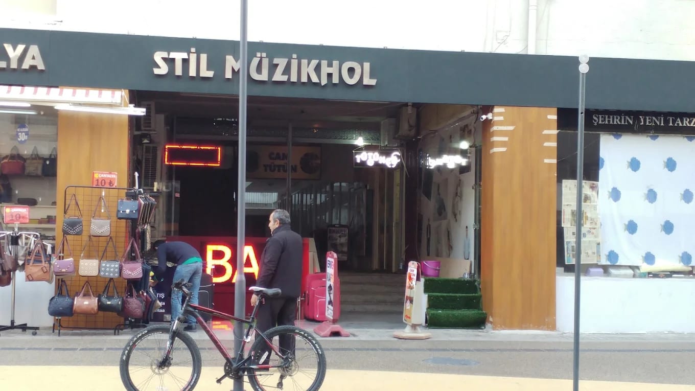 Stil Müzikhol - Kapak Fotoğrafı