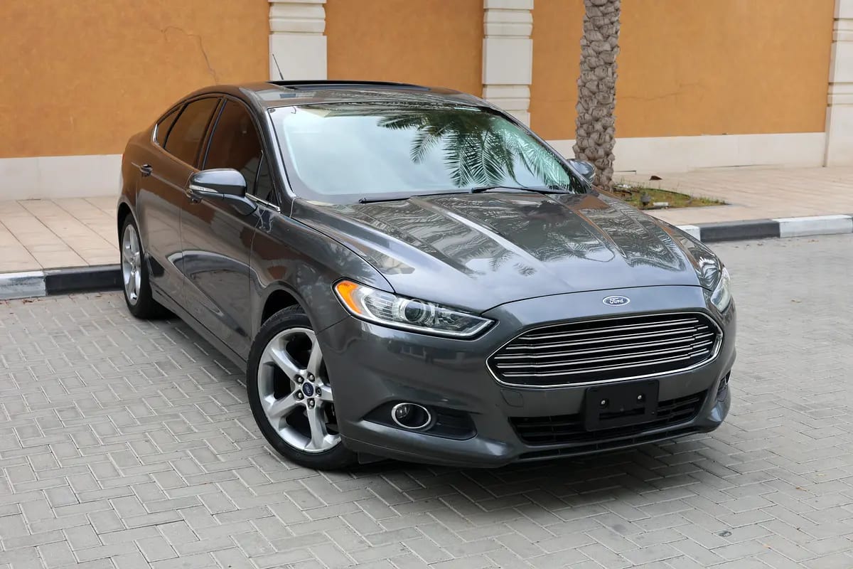 FORD FUSION SE - GCC SPECS - ACCIDENT FREE - FULL SERVICE HISTORY - EXCELENT CONDITION - - Thumbnail 2