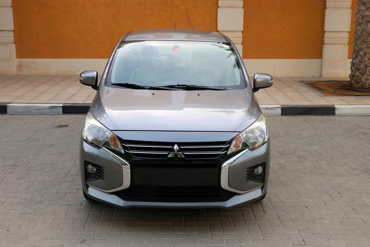 Mitsubishi Attrage GLX 2022 - GCC Specs - Low Mileage - Thumbnail 8