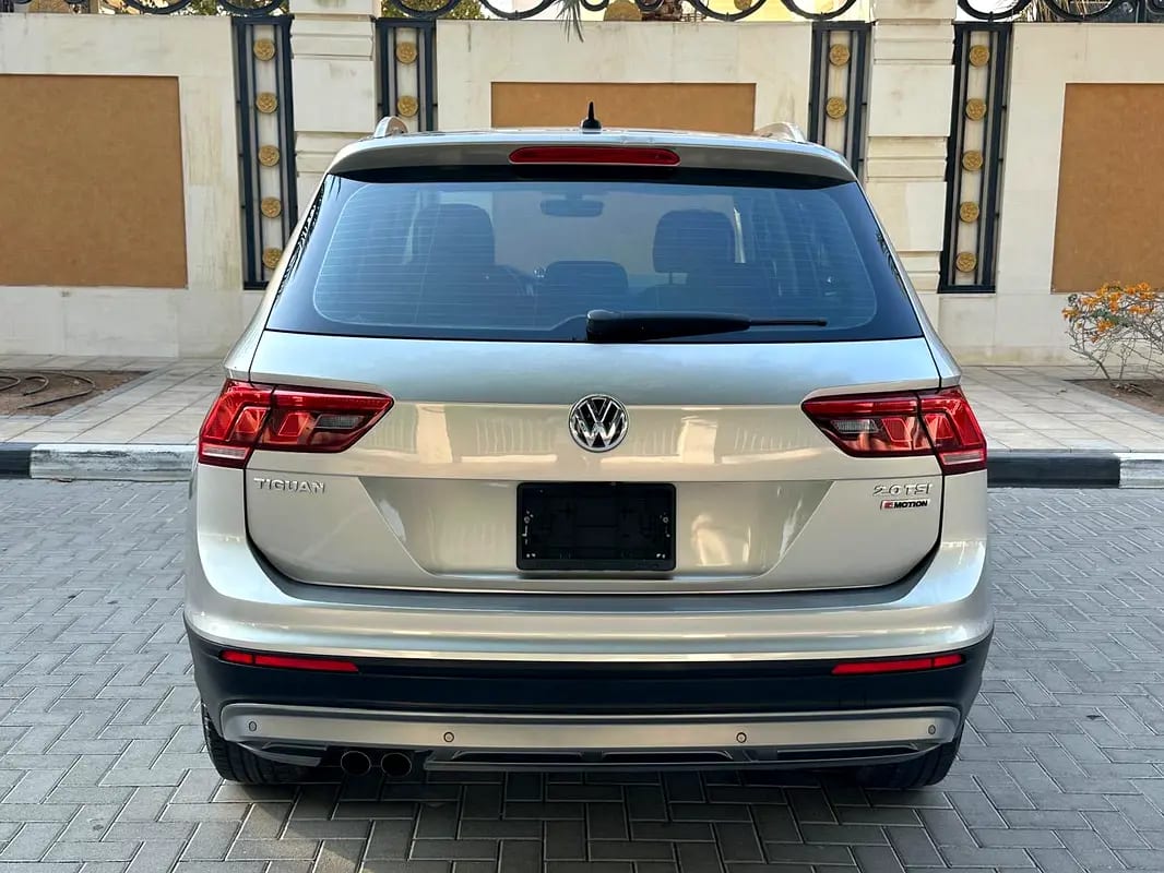 VOLKSWAGEN TIGUAN SE 2.0 TFSI - GCC SPECS - ACCIDENT FREE - FULL SERVICE HISTORY - - Thumbnail 7