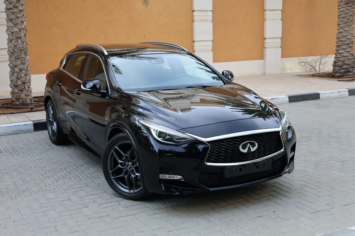 INFINITI Q30S - UNDER WARRANTY - GCC SPECS - FULL SERVICE HISTORY - ACCIDENT FREE - - Thumbnail 2