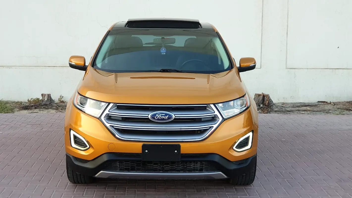 FORD EDGE TITANIUM AWD - GCC SPECS - UNDER WARRANTY - ACCIDENT FREE - EXCELENT CONDITION - - Thumbnail 5