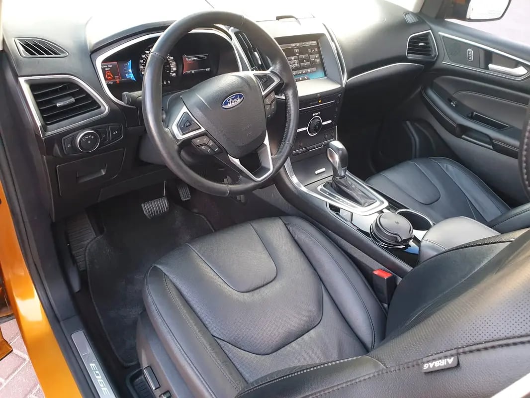 FORD EDGE TITANIUM AWD - GCC SPECS - UNDER WARRANTY - ACCIDENT FREE - EXCELENT CONDITION - - Thumbnail 9