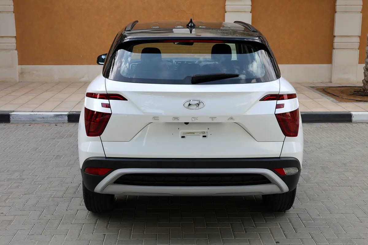 CRETA COMFORT 1.5L - GCC SPECS - ACCIDENT FREE - UNDER WARRANTY - EXCELENT CONDITION - - Thumbnail 8