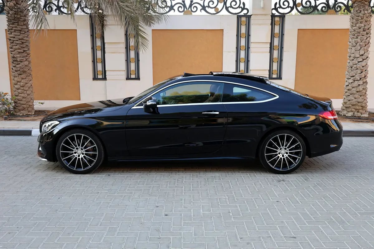 MERCEDES-BENZ C200-COUPE -2017-136000KM-GCC SPECS - Thumbnail 7