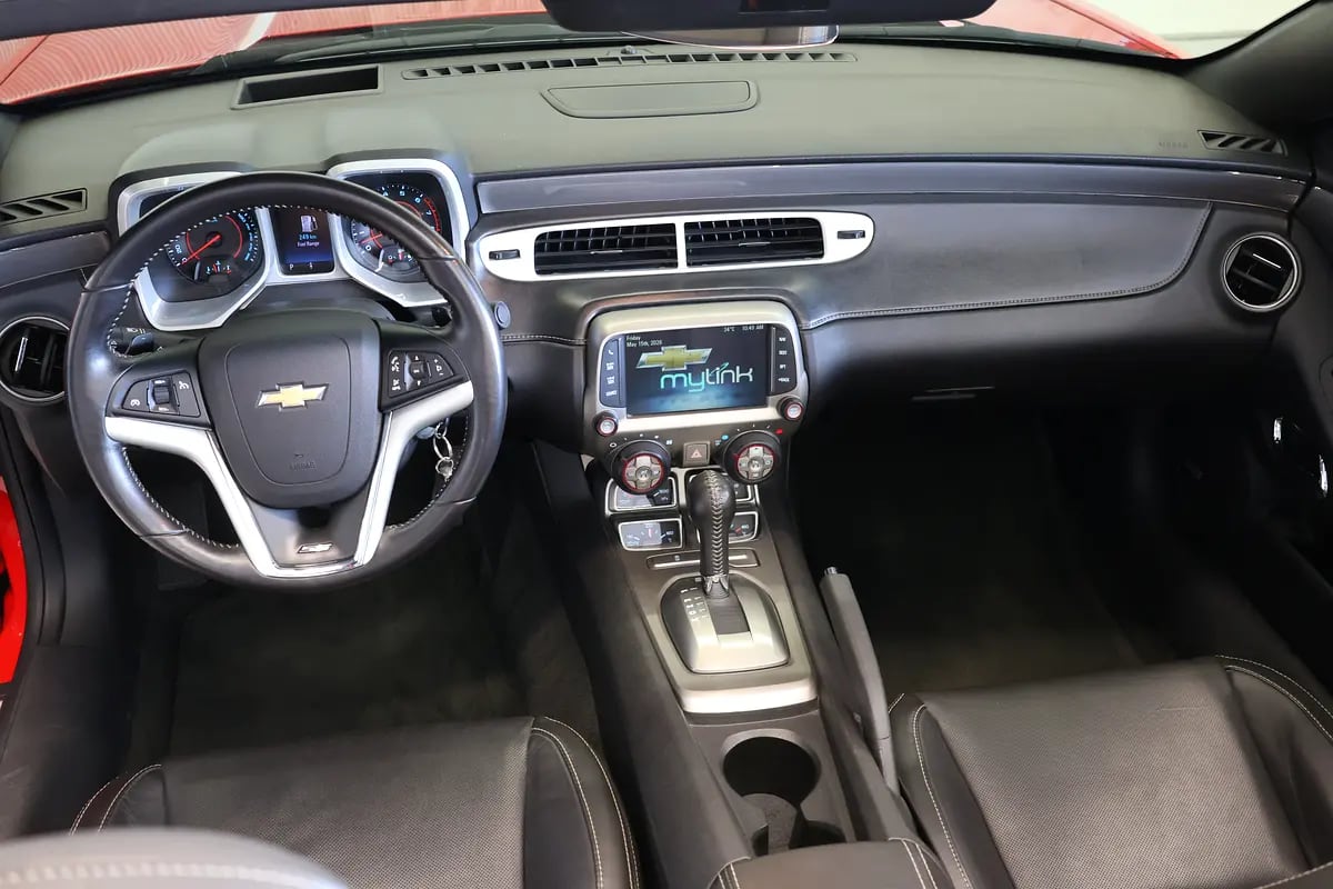 2015 Chevrolet Camaro SS - GCC Specs - Excellent Condition! - Thumbnail 10